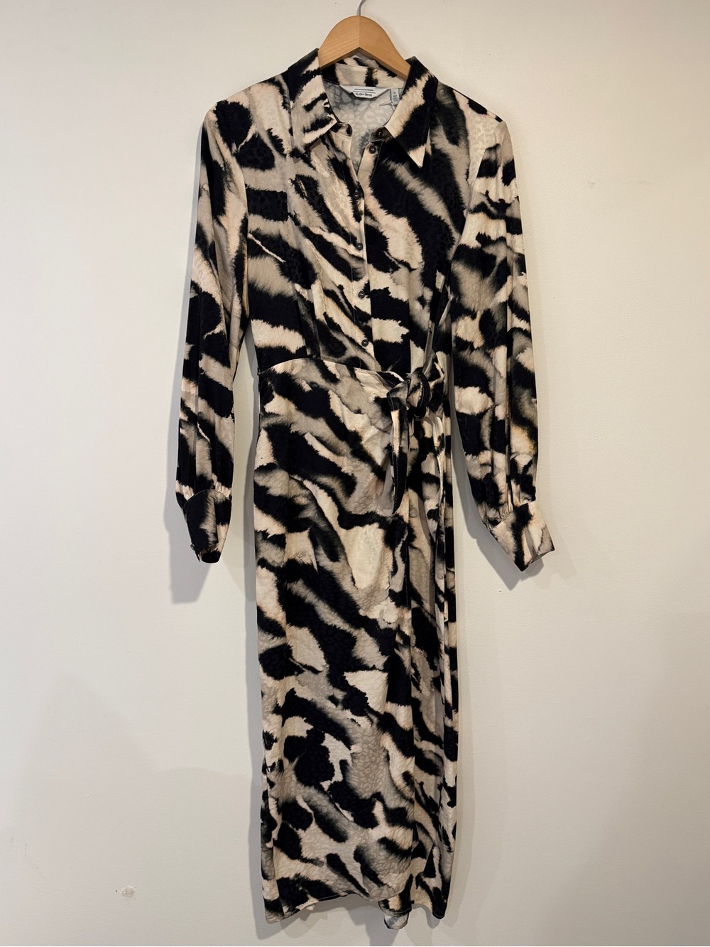 & Other Stories Black and Cream Animal-Print Maxi Shirt Wrap Dress - Size 4 NWT